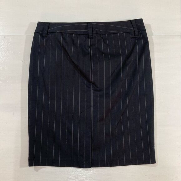 Guess Skirt Women's Size 27 Black Pinstripe Mini Pencil Straight Office Work - Picture 3 of 9